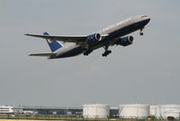 N773UA @ EBBR - Flight UA951  is taking off from rwy 07R - by Daniel Vanderauwera