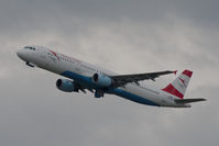 OE-LBB @ VIE - Airbus A321-111