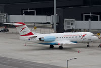 OE-LFJ @ VIE - Fokker 70
