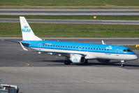 PH-EZD @ VIE - Embraer 190-100STD