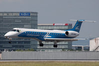UR-DNQ @ VIE - Embraer 135/145