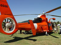 6588 - On display - by Helicopterfriend