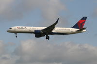 N713TW @ EBBR - arrival of flight DL140 to rwy 25L