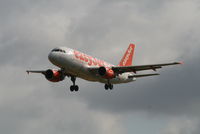 G-EZBF @ EBBR - arrival of flight EZY2795 to rwy 25L - by Daniel Vanderauwera