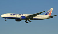 EI-UNX @ LOWW - nice Triple on finals RWY34