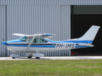 PH-JMS @ EHBD - Cessna C182Q Skylane PH-JMS C. Bertens - by Alex Smit