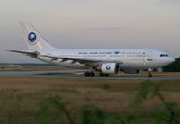 TC-SGC @ EDDF - powering down runway 18