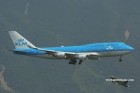 PH-BFW @ VHHH - KLM - by Michel Teiten ( www.mablehome.com )