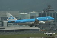 PH-BFW @ VHHH - KLM - by Michel Teiten ( www.mablehome.com )