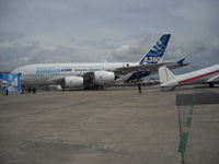 F-WWOW @ LFPB - Airbus