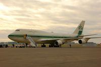 HZ-WBT7 @ YVR - Khaled & Reem at YVR