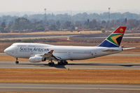 ZS-SAZ @ FAJS - At Jo'burg - by Micha Lueck