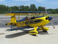 N179VP @ I95 - Ed's ride on the ramp at Kenton, Ohio.