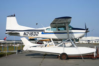 N21832 @ PALH - PALH