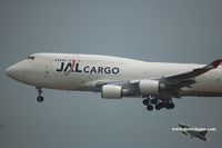 JA8906 @ VHHH - Japan Airlines Cargo