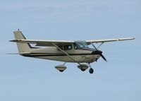 N7528T @ DTN - Landing at Downtown Shreveport. - by paulp