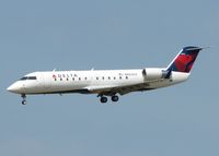 N8836A @ SHV - Landing on runway 14 at the Shreveport Regional airport. - by paulp