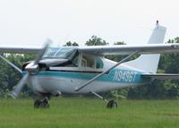 N9496T @ DTN - Taxiing to runway 14 at the Shreveport Downtown airport. - by paulp