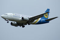UR-GAJ @ LOWW - Approaching on rwy 34