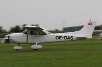 OE-DAS @ EDMT - Cessna 172S Skyhawk