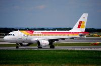 EC-HGR @ LOWW - Iberia Airbus A319