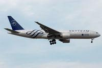 B-2056 @ RJAA - CZ B777-200ER with Skyteam c/s - by J.Suzuki