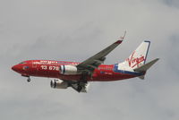 VH-VBQ @ YSSY - descending to rwy 16L