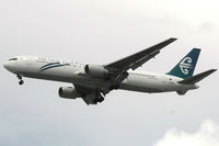 ZK-NCK @ YSSY - descending to rwy 16L