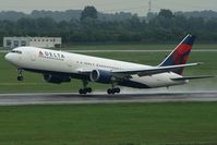 N152DL @ EDDL - Delta B.763 - by Stefan Mager
