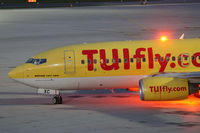 D-AHXC @ SZG - Boeing 737-7K5 - by Juergen Postl