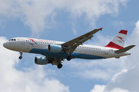 OE-LBO @ VIE - Airbus A320-214 - by Juergen Postl