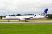 N19117 @ EGCC - Continental - by Chris Hall
