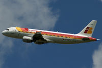 EC-HAG @ VIE - Iberia Airbus A320-214