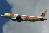 EC-HAG @ VIE - Iberia Airbus A320-214