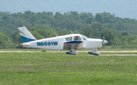 N6691W @ KRDG - at Reading - by tconrad