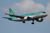 EI-DEA @ VIE - Airbus A320-214 - by Juergen Postl