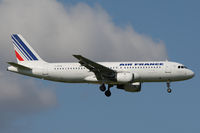 F-GFKA @ VIE - Airbus A320-111 - by Juergen Postl