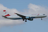 OE-LBF @ VIE - Airbus A321-111 - by Juergen Postl