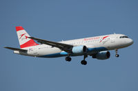 OE-LBQ @ VIE - Airbus A320-214 - by Juergen Postl