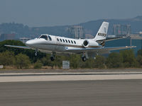 N999CB @ KSMO - N999CB arriving on RWY 21 - by Torsten Hoff