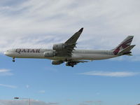 A7-AGD @ EGLL - Qatar on approach