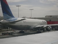 N136DL @ KATL - N136DL at ATL - by Ian P