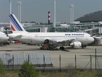 F-GFKK @ LFPG - A320 on stand - by Robert Kearney