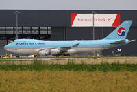 HL7603 @ VIE - Korean Air Cargo Boeing 747-4B5F(SCD)