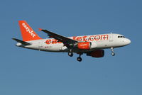 HB-JZJ @ EBBR - arrival of flight EZS1533 to rwy 02