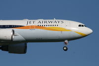 VT-JWG @ EBBR - arrival of flight 9W227 to rwy 02