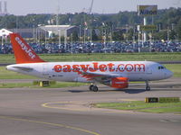 G-EZBU @ EHAM - Easy Jet taxiing for take-off