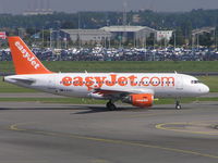 G-EZEF @ EHAM - Easy Jet taxiing for take-off