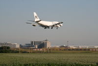 N783SA @ EBBR - several seconds before landing on rwy 02