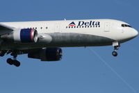 N155DL @ EBBR - arrival of flight DL124 to rwy 02